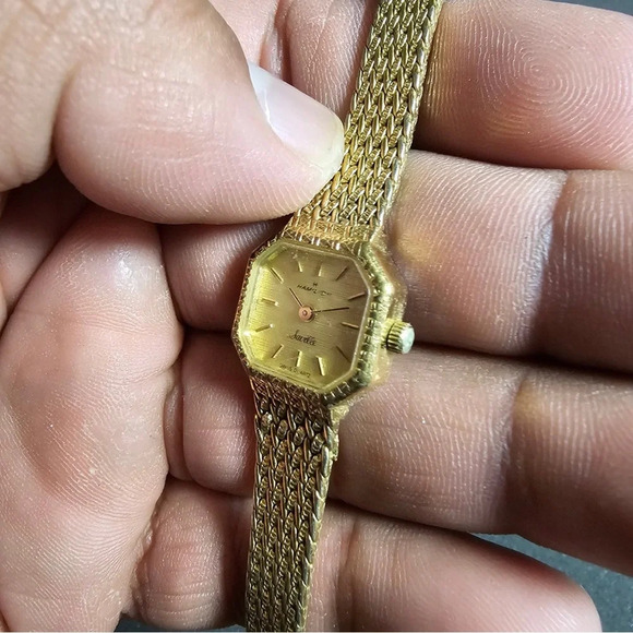 Hamilton Saville Swiss Quartz Watch Gold Tone 8164 Not Working For Parts/repair - Picture 3 of 7